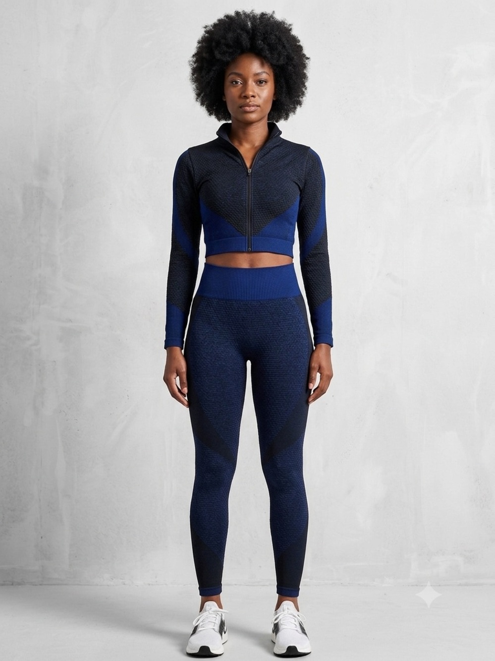 Cropped High-Waist Seamless Leggings in Navy and Black